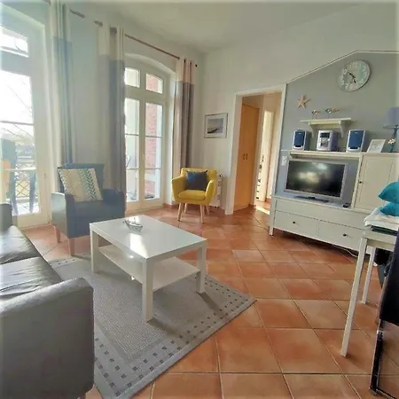 Appartementhaus Waldhaus Апартаменты *